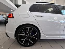 2024 Volkswagen
Golf R
