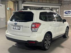 2017 Subaru
Forester 2.5i-S