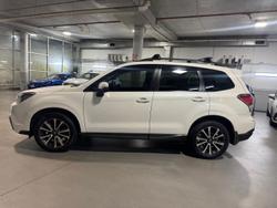 2017 Subaru
Forester 2.5i-S