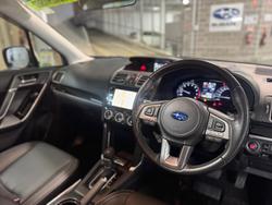 2017 Subaru
Forester 2.5i-S