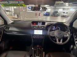 2017 Subaru
Forester 2.5i-S