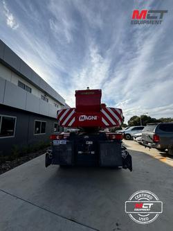 2023 Magni Rth 8.27 Red