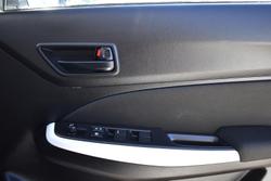 2023 Suzuki Swift GL Plus AZ Series II Pure White