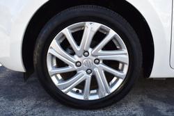 2023 Suzuki Swift GL Plus AZ Series II Pure White