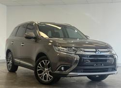 2017 Mitsubishi
Outlander Exceed