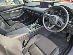 2025 Mazda
3 G20 Pure