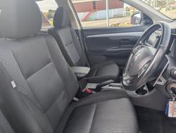 2013 Mitsubishi
Outlander LS