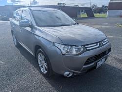 2013 Mitsubishi
                Outlander LS