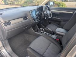 2013 Mitsubishi
                Outlander LS