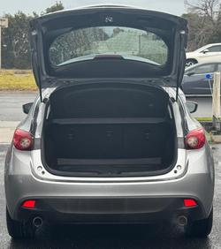 2014 Mazda
3 SP25