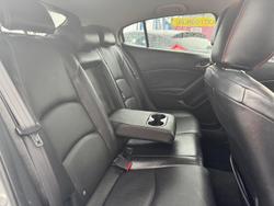 2014 Mazda
3 SP25