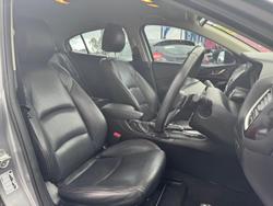 2014 Mazda
3 SP25