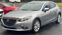 2014 Mazda
3 SP25