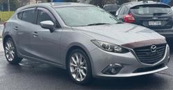 2014 Mazda
3 SP25