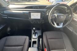 2023 Toyota
Hilux SR Hi-Rider