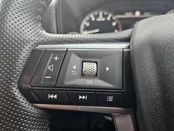 2023 Mitsubishi
Outlander LS