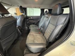 2022 Mitsubishi
Outlander Aspire