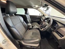 2022 Mitsubishi
Outlander Aspire