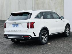 2021 Kia
                Sorento Sport