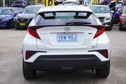 2022 Toyota
C-HR Koba