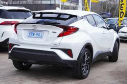 2022 Toyota
C-HR Koba