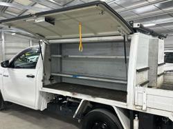 2019 Toyota
Hilux Workmate