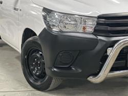 2019 Toyota
Hilux Workmate
