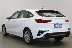 2024 Kia
                Cerato S