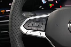 2025 Volkswagen
Golf 110TSI R-Line