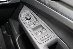 2025 Volkswagen
Golf 110TSI R-Line