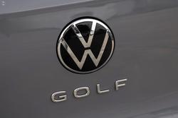 2025 Volkswagen
Golf 110TSI R-Line