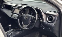 2018 Toyota
                RAV4 Cruiser