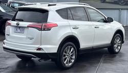 2018 Toyota
                RAV4 Cruiser
