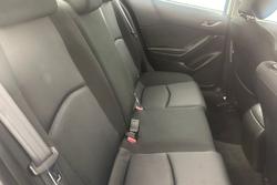 2015 Mazda
                3 Neo