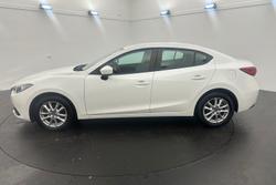 2015 Mazda
                3 Neo