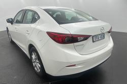 2015 Mazda
                3 Neo