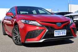 2021 Toyota
                Camry SL