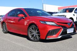 2021 Toyota
                Camry SL
