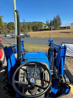 2000 New Holland Tt75 Blue