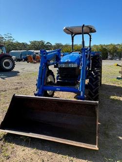 2000 New Holland Tt75 Blue