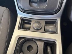 2016 Ford
                Escape Trend