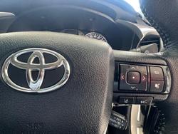 2020 Toyota
                Hilux SR5