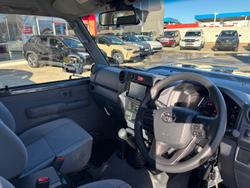 2025 Toyota
Landcruiser GXL