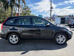 2011 Honda
CR-V Luxury