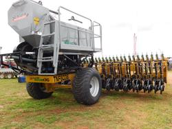 0 SERAFIN PASTURE KING 6M DOUBLE DISC SEEDER NEW YELLOW