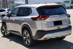 2025 Nissan
X-TRAIL Ti