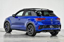 2025 Volkswagen
T-Roc R