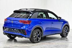 2025 Volkswagen
T-Roc R