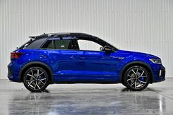 2025 Volkswagen
T-Roc R