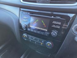 2015 Nissan
X-TRAIL ST